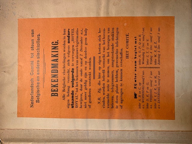 Herrinnerings-album betreffende de Belgische vluchtelingen te Haarlem van af augustus 1914. Possibly of J.J. Cock, notaris in Haarlem.