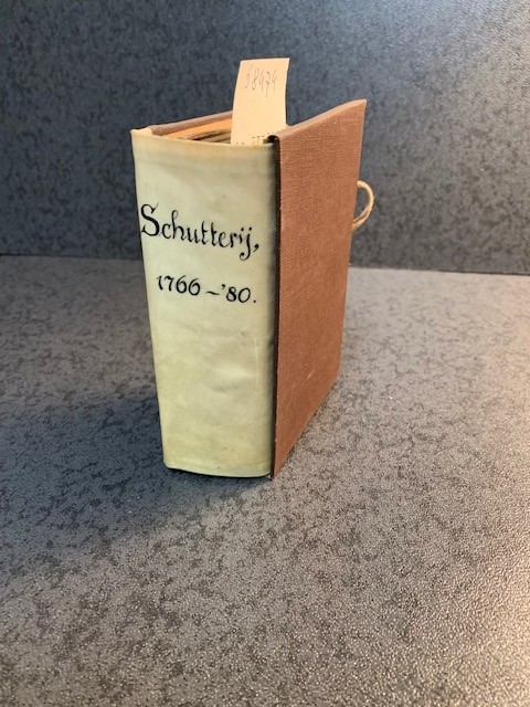  - Lyste van de capiteinen, luitenants en officieren over de 60 vaandelen burgers binnen de stad Amsterdam (...) met de naamen en woonplaatsen der brandmeesters 1766, 1767, 1769, 1770, 1772, 1773, 1775,1776, 1777, 1778, 1779, 1780. 