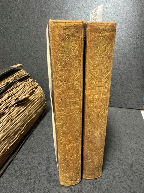 SEVIGNY, M. DE, LETTRES DE MADAME SEVIGNY A Sa Fille et a ses Amis