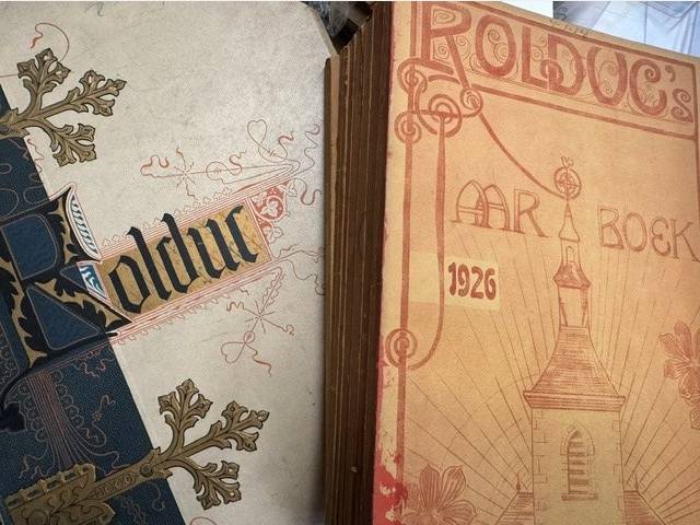 CORTEN, R.; A.H.M. RUIJTEN, Rolduc in woord en beeld. Geschiedenis der Abdij en der Onderwijs-inrichting bewerkt ten voordeele der Abdijkerk.incl lijst van (oud)leerlingen